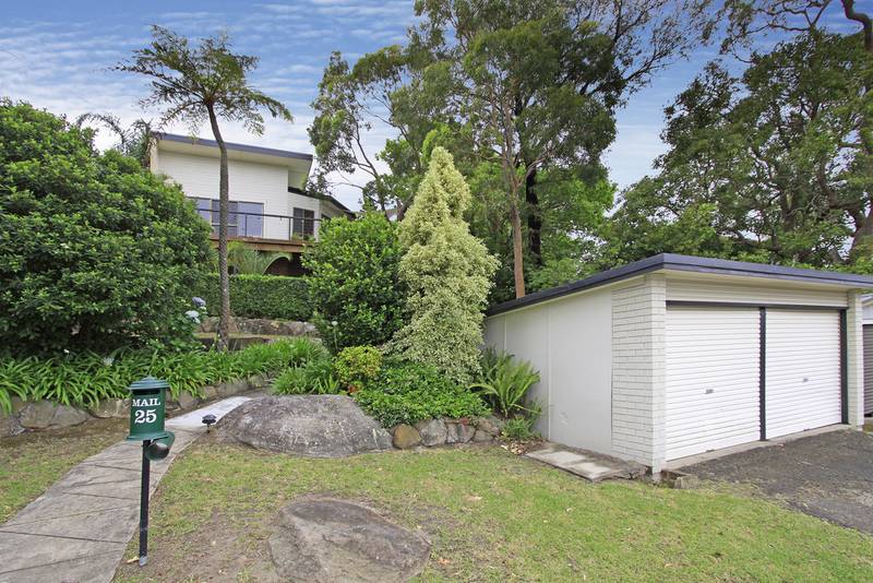 Charming Family Home, Set High To Capture a Great Valley Outlook Picture 1