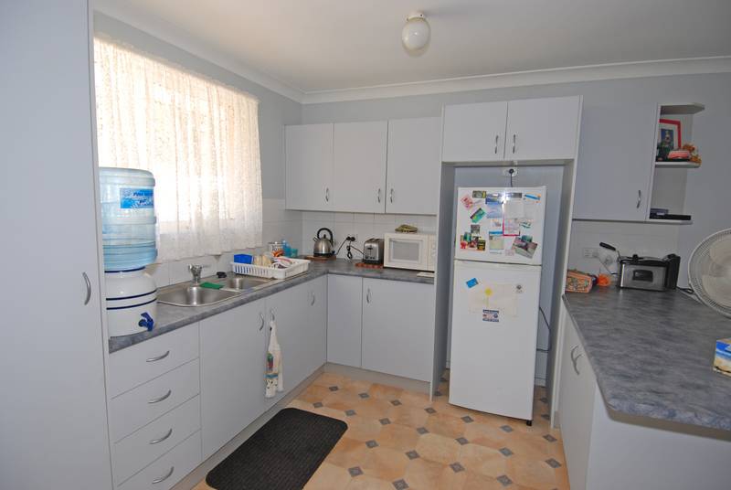 An Inviting Find!! Picture 1