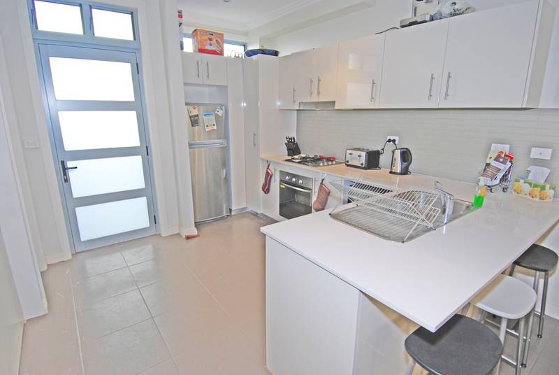 Modern living in a great location Picture 2