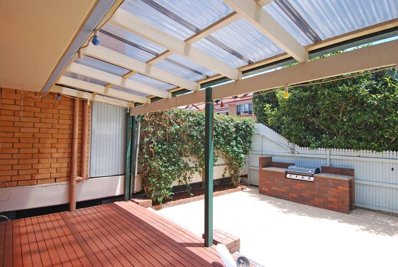 Short Term Lease Only! Picture 1