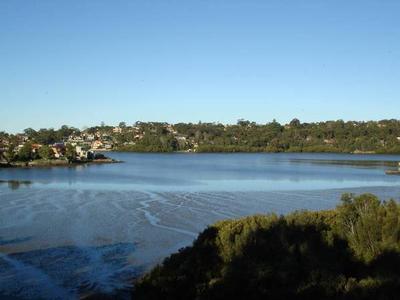 Executive 4 Bedroom Tidal Waterfront Home Picture Executive 4 Bedroom Tidal Waterfront Home Picture