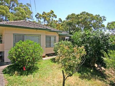 Charming Family Home, Quiet Cul-de-sac Locale Picture