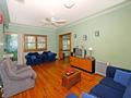 Charming Family Home, Quiet Cul-de-sac Locale Picture