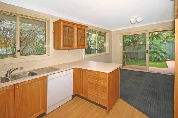 Spacious 2 Bedroom Villa Picture 3