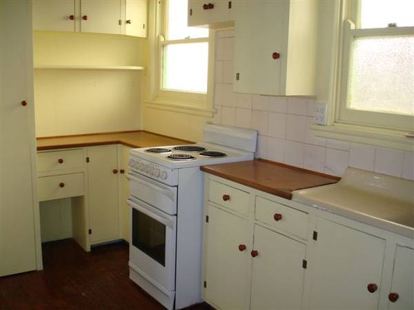 Don't Judge a book by its cover Picture 2