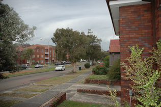 PAIR OF SEMIES TO BE SOLD IN ONE LINE Picture 3