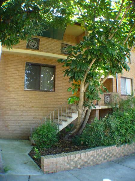 Lifestyle and Location Picture Lifestyle and Location Picture