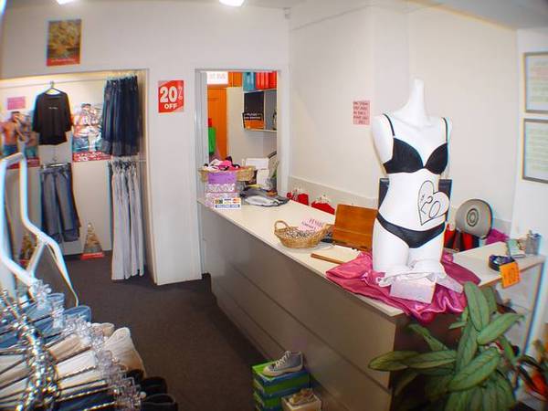 Norton St Hot Spot Picture 2