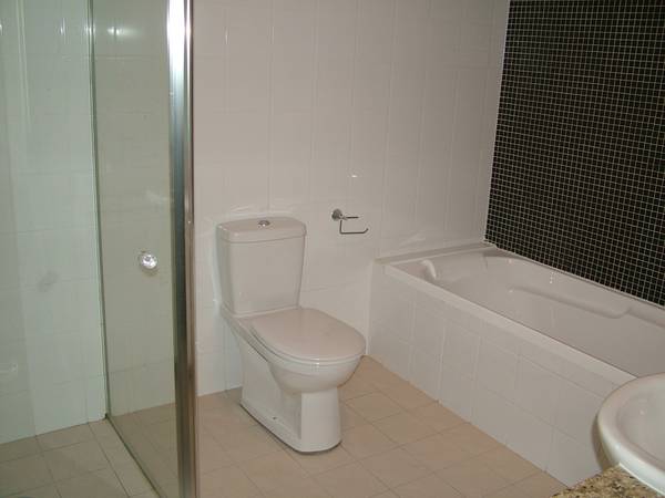 302/1-9 Torrens Ave Picture 1