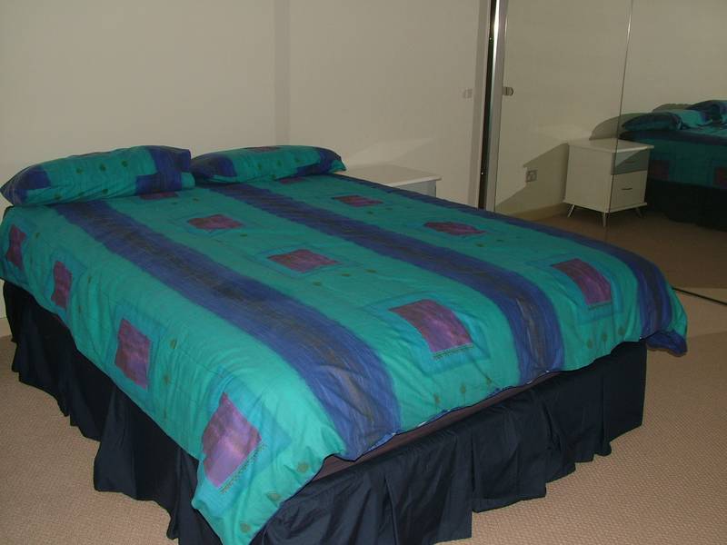 EXECUTIVE STYLE FURNISHED APARTMENT Picture 3