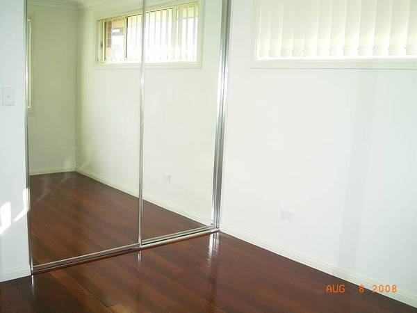 NEAR NEW TOWNHOUSE Picture NEAR NEW TOWNHOUSE Picture