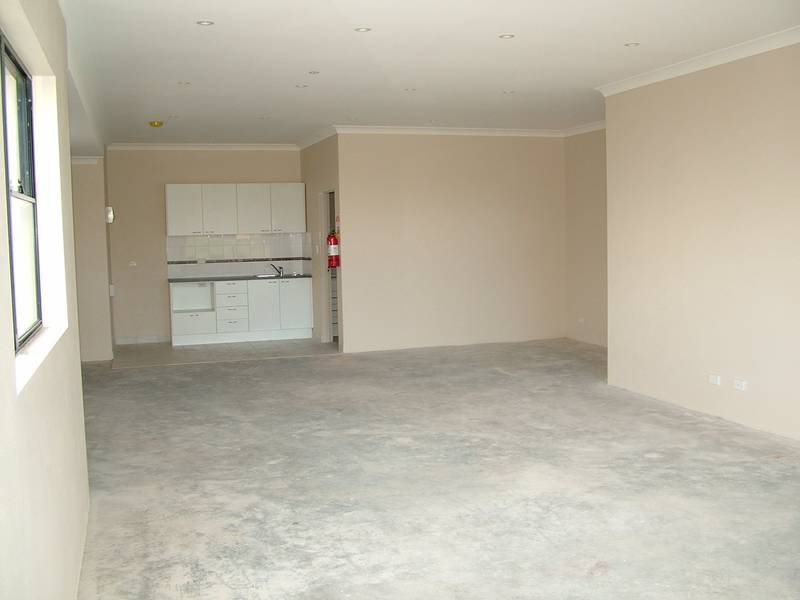 RETAIL- GROUND LEVEL: UNIT 1 Picture 1