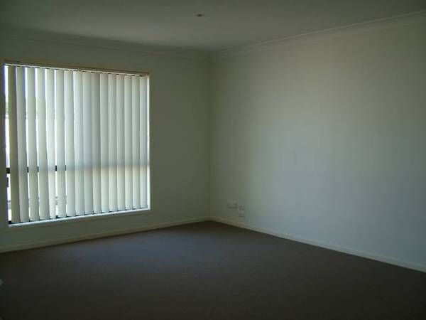 TOP CLASS SPACIOUS TOWNHOUSE Picture TOP CLASS SPACIOUS TOWNHOUSE Picture