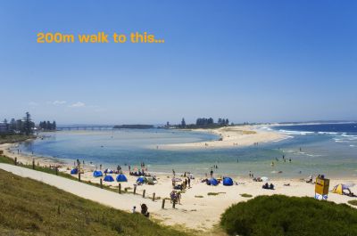 2 BEDDER CLOSE TO THE BEACH Picture 1