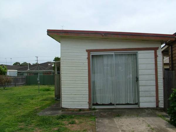 2 BEDROOM HOME + CABIN Picture 2