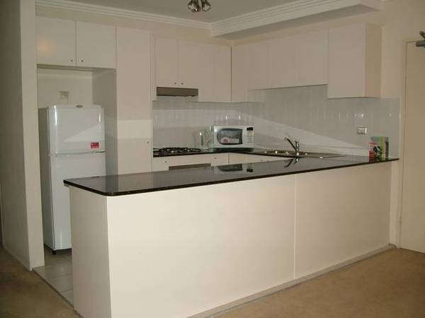 FULLY FURNISHED 2 BEDDER Picture FULLY FURNISHED 2 BEDDER Picture