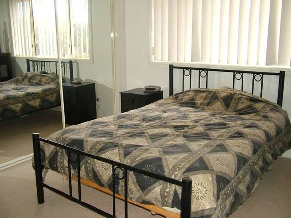 3 BEDROOM TOWNHOUSE Picture