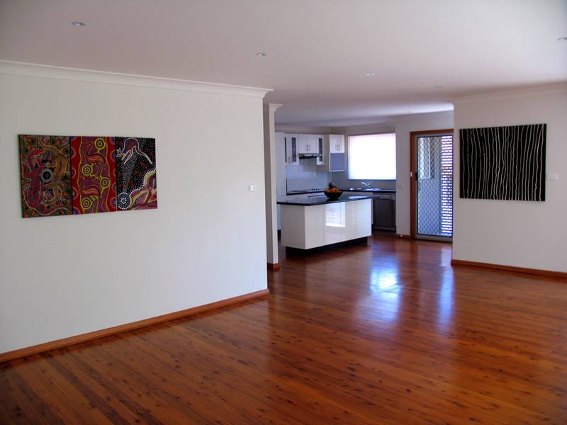 STYLISH 3 BEDROOM HOME Picture