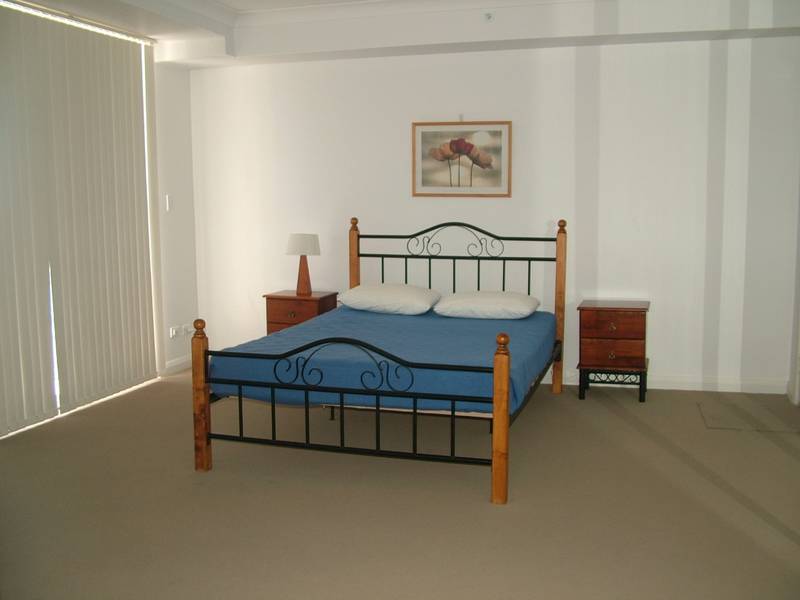 FURNISHED UNIT WITH MAGICAL VIEWS Picture 1