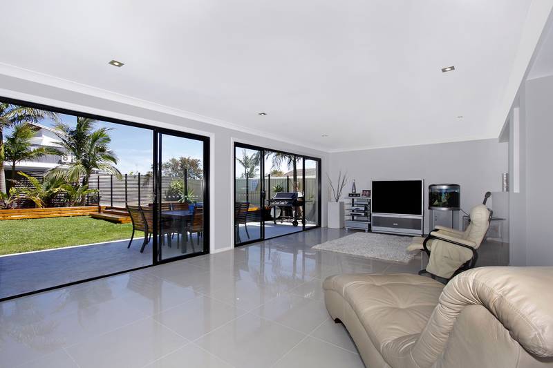 IMMACULATE 4 BEDROOM FAMILY HOME Picture IMMACULATE 4 BEDROOM FAMILY HOME Picture