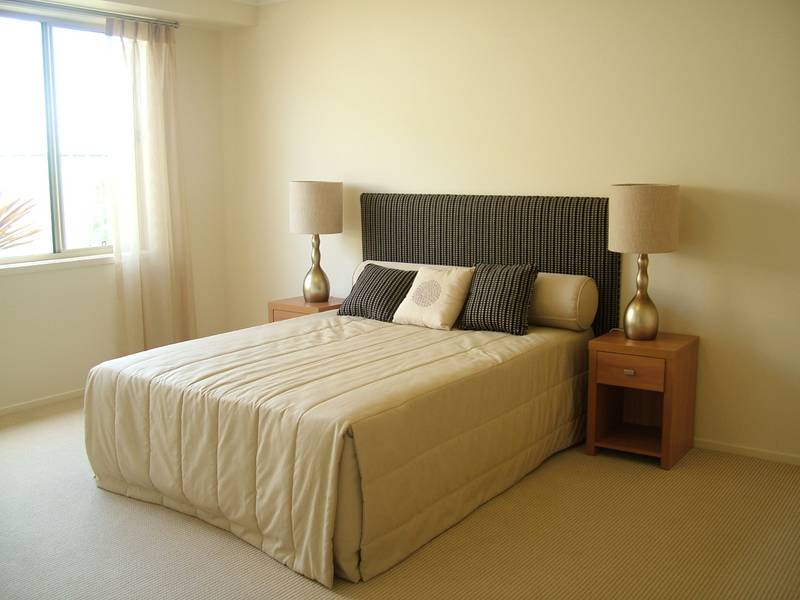 EXECUTIVE STYLE, FAMILY LIVING Picture 3