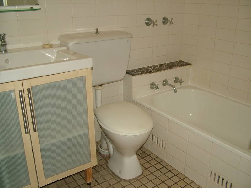 AFFORDABLE 3 BEDDER IN A GREAT POSITION Picture 3