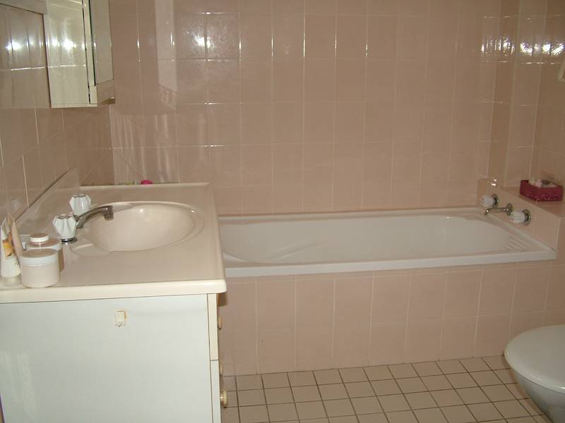 AFFORDABLE 2 BEDROOM TOWNHOUSE- AVAILABLE NOW!!! Picture 3