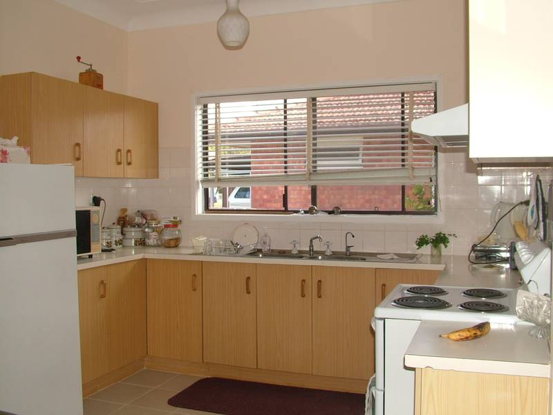 VERY CLEAN, NEAT & TIDY- AVAILABLE NOW Picture