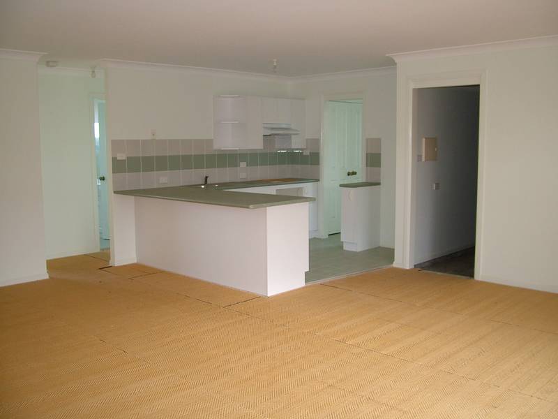 SUIT THE RETIREE Picture 3