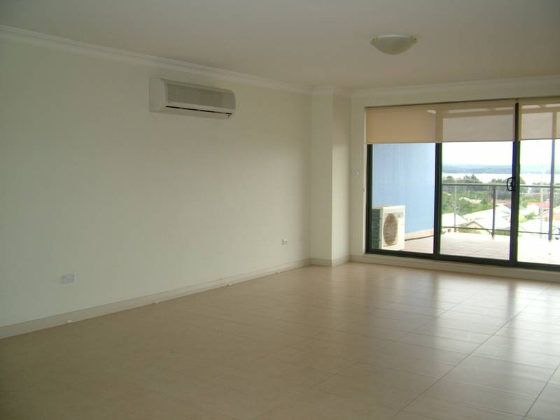 LUXURY PENTHOUSE UNIT Picture 2