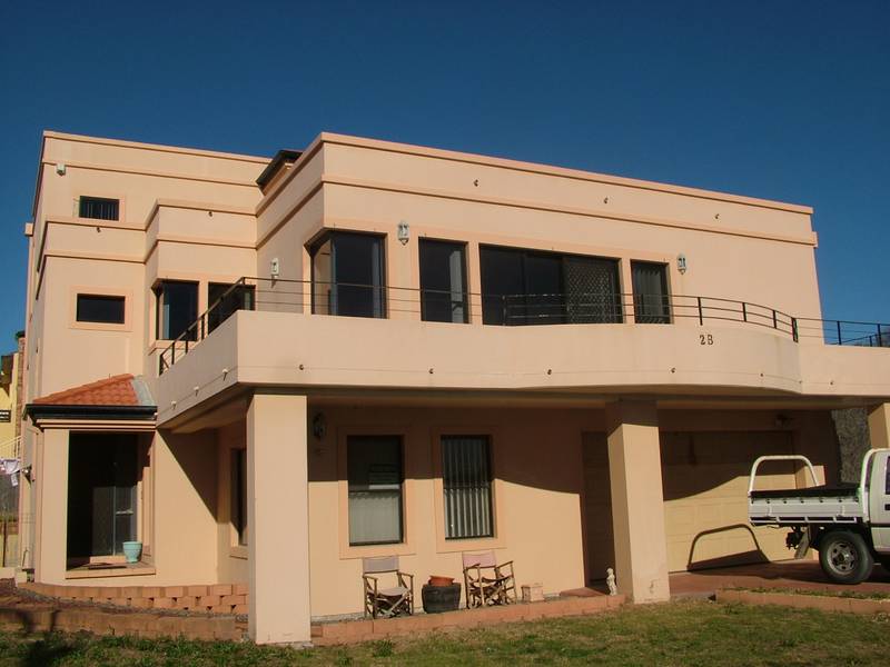 Elegant Beach House Picture 1