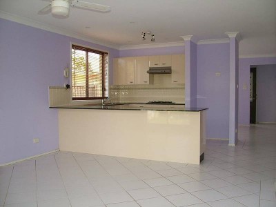 IN A QUIET STREET, IS THIS BEAUTIFUL TOWNHOUSE Picture IN A QUIET STREET, IS THIS BEAUTIFUL TOWNHOUSE Picture