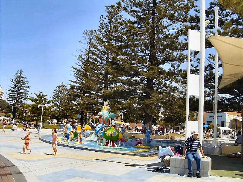 SINGLE LEVEL VILLA Picture 3