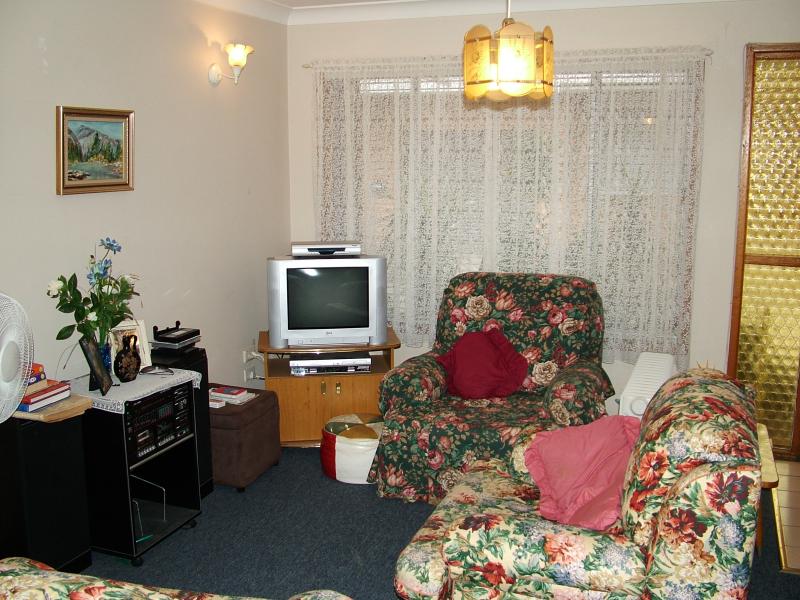 SINGLE LEVEL VILLA Picture 2