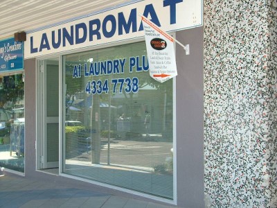 IN THE CENTRE OF TOWN Picture IN THE CENTRE OF TOWN Picture