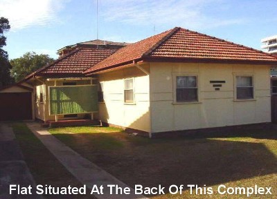 OLDER STYLE FLAT Picture