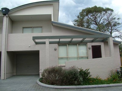 MODERN 2 BEDROOM + STUDY Picture
