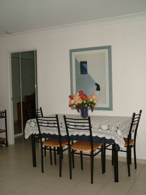 MOVE RIGHT IN Picture 3