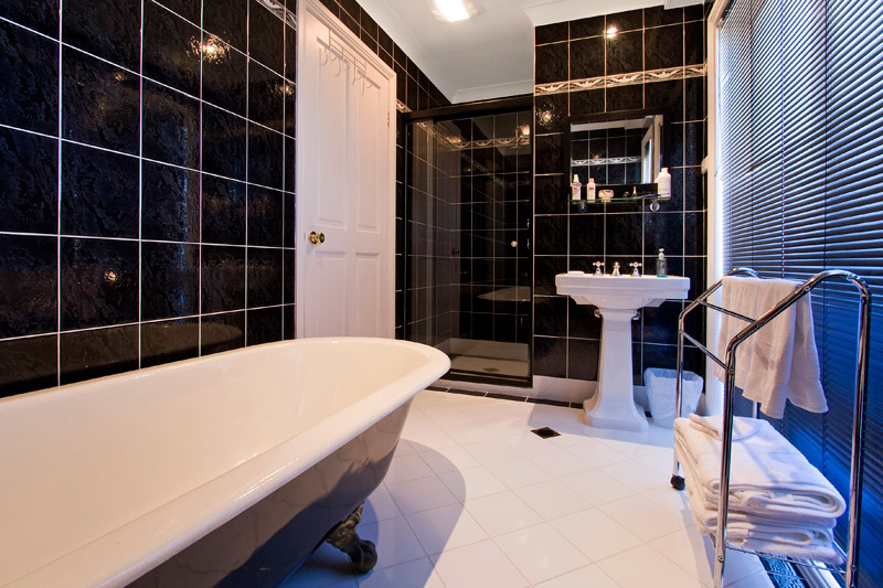 POSITION, PRESENTATION & PRICE Picture 2