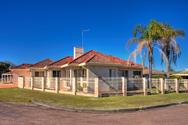 POSITION, PRESENTATION & PRICE Picture 3