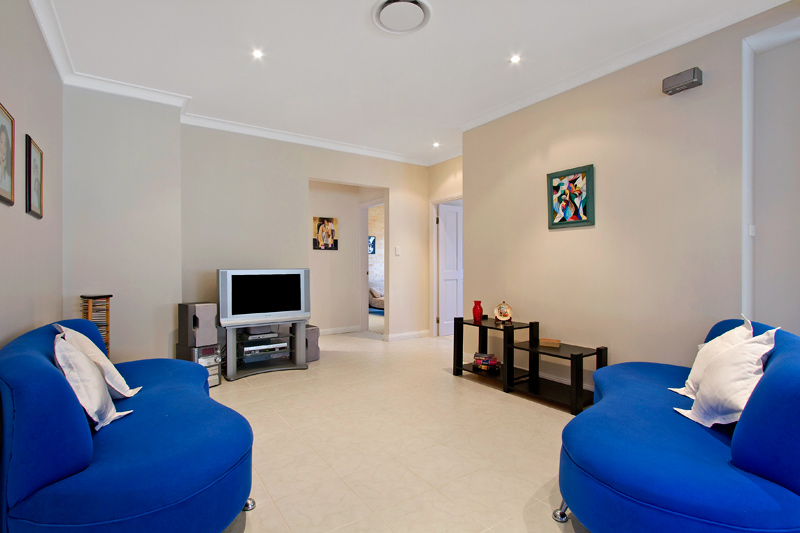 POSITION, PRESENTATION & PRICE Picture 1