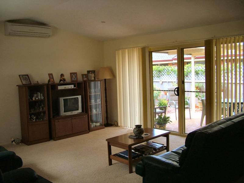 DOWNSIZE WITH STYLE Picture 3