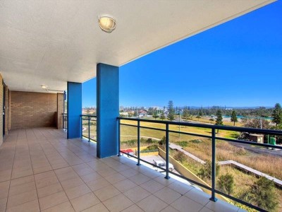 A STONE THROW FROM THE BEACH AND LAKE Picture A STONE THROW FROM THE BEACH AND LAKE Picture