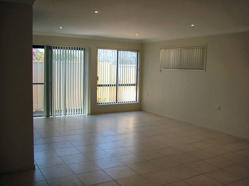 ATTENTION OVER 55's Picture 2