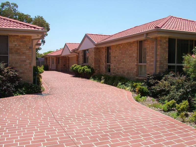 Quiet and Comfortable Villa Picture 2