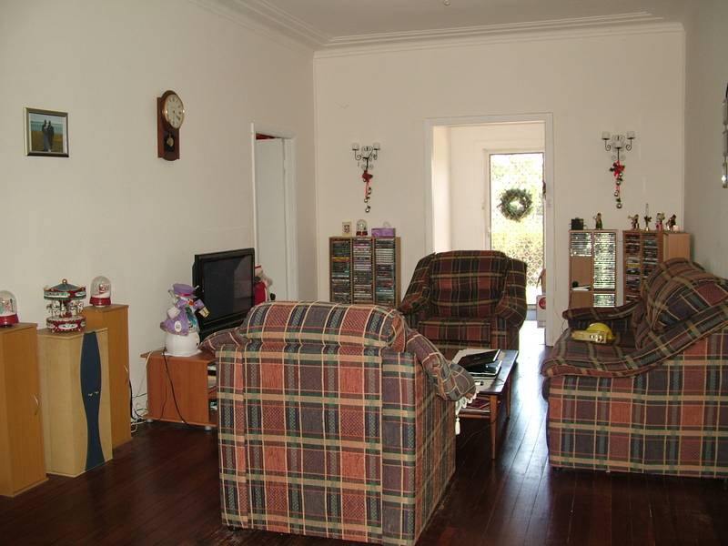 BIG & BOLD WITH POTENTIAL Picture 3