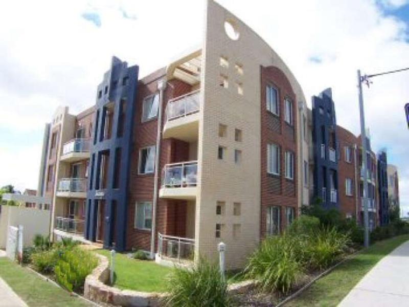 "FULLY FURNISHED" Picture 1