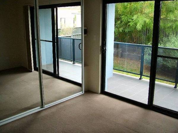 AFFORDABLE FIRST HOME OR INVESTMENT Picture 3