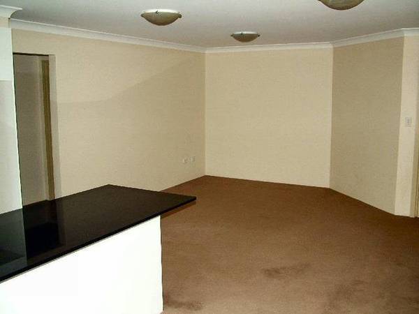 AFFORDABLE FIRST HOME OR INVESTMENT Picture 2