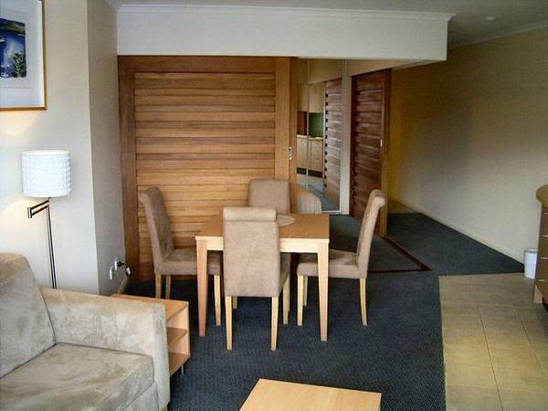 VENDOR KEEN TO SELL Picture 2